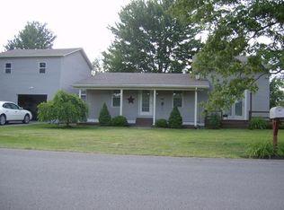 375 Ramey Ridge Rd, Morehead, KY 40351