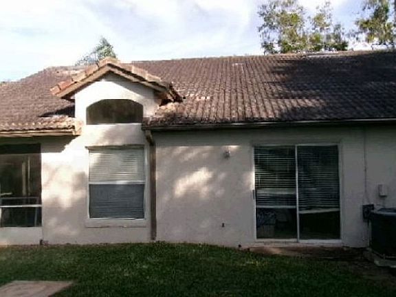 4th image of 2437 Saint Augustine Blvd S