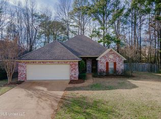 163 Baileys Ridge Cir, Clinton, MS 39056