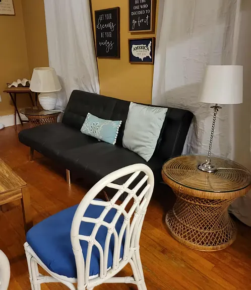 Carolyn St — Photo 3