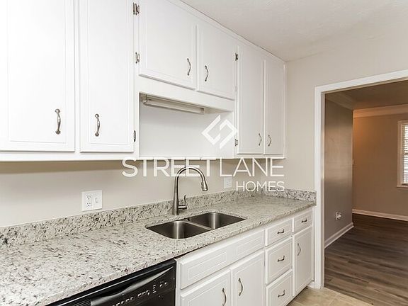 5th image of 3680 Heatherwood Dr NE