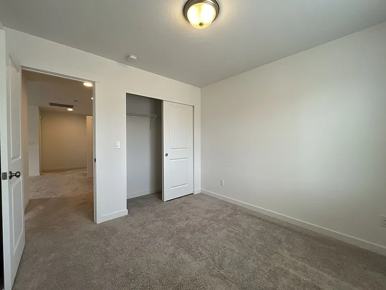 2095 S Heather St — Photo 37