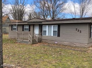322 Forest St, Colon, MI 49040