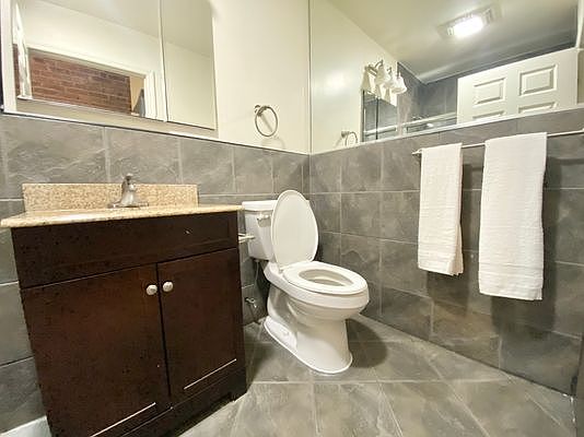 5th image of 138 E 31st St #35A