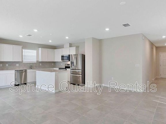 4th image of 7708 Syracuse Dr