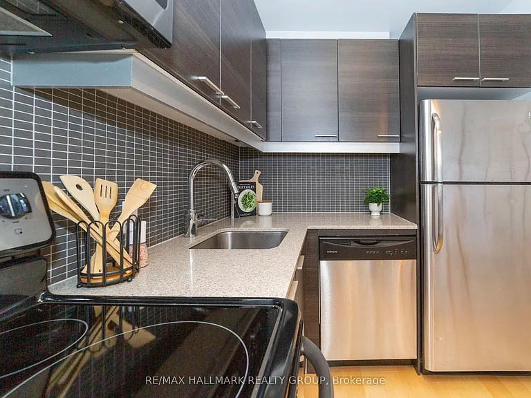 349 McLeod St #632 — Photo 8