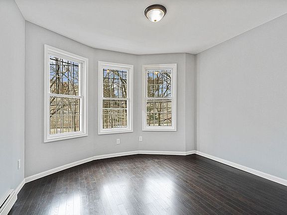 5th image of 3624 Bronx Blvd