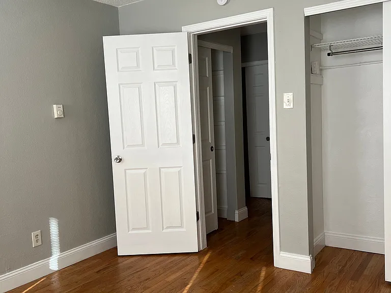 3199 Morganford Rd #6 — Photo 8