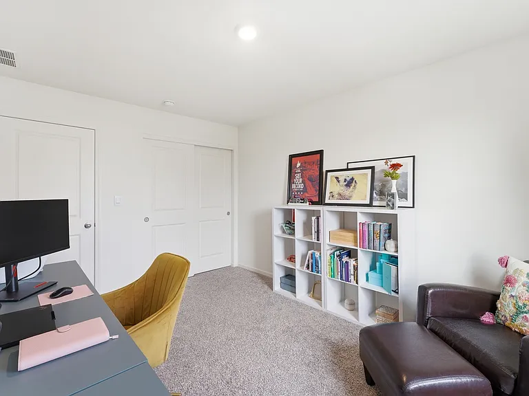 25424 W Cerena Cir — Photo 28