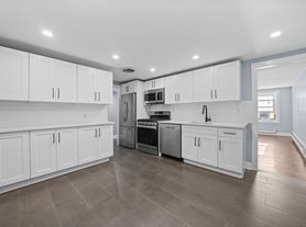 211 New York Ave, Jersey City, NJ