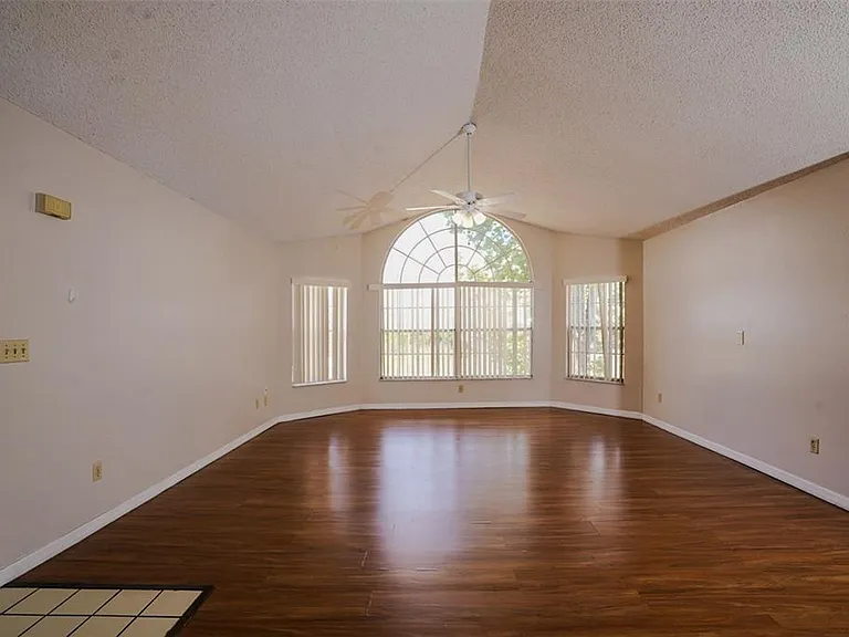 2747 N Poinciana Blvd #14 — Photo 4
