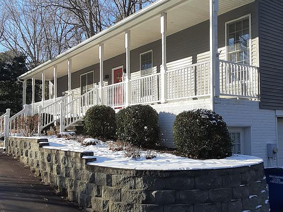 2nd image of 21 Lawler Ln