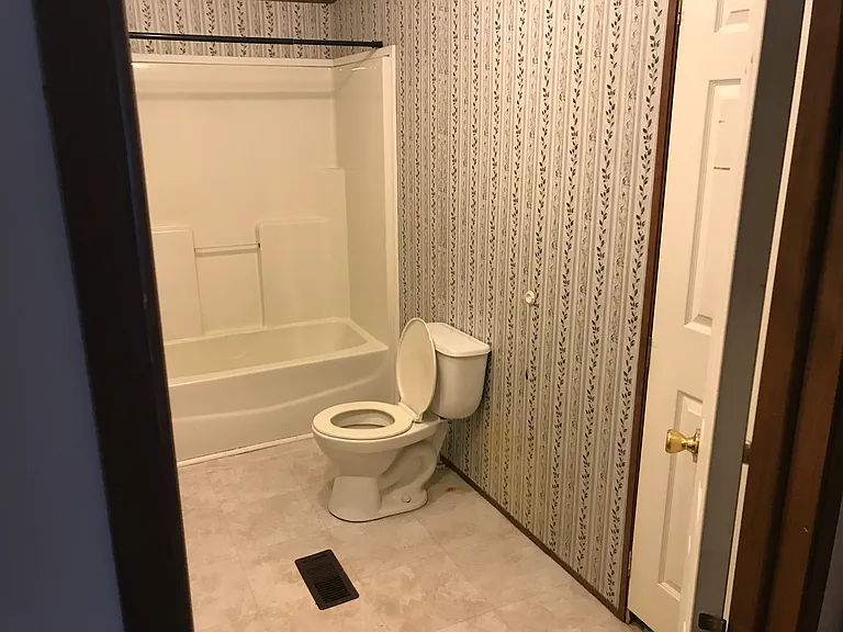 149 Smith Dr — Photo 5