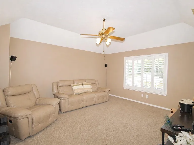 2019 Rosalyn Ct — Photo 10
