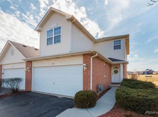 433 Coventry Cir, Glendale Heights, IL 60139