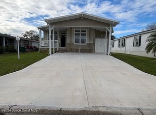 1067 Wren Cir, Barefoot Bay, FL 32976