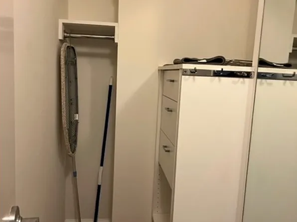 106 Central Park South image 4 of 6