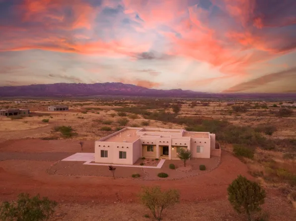 8867 S Welsh Pl, Hereford, AZ 85615