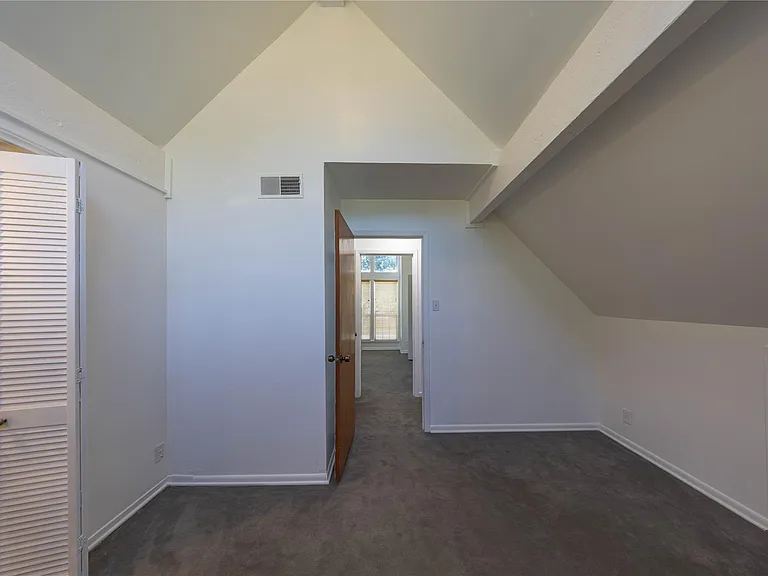 22 Stonehouse Cir — Photo 21