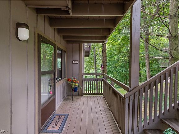 2nd image of 656 Meredith Ln