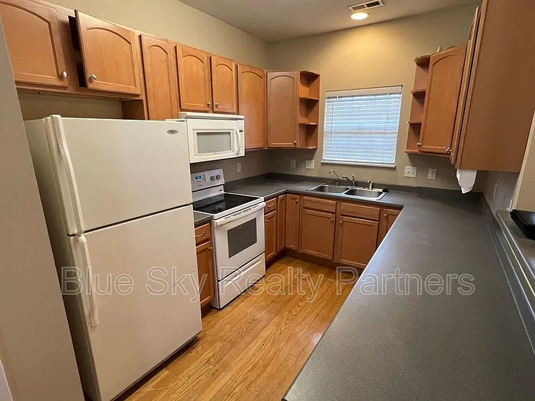 2432 Pine Marten Way NW — Photo 5