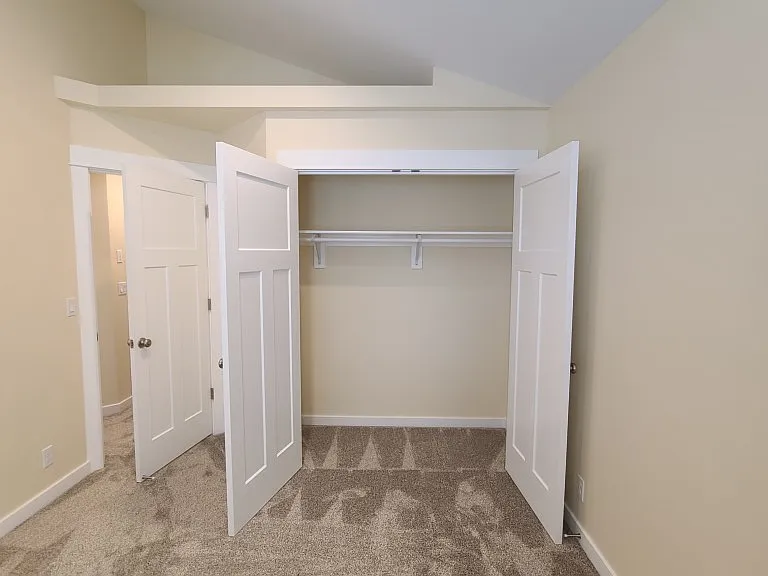 25221 Perkins Rd #1 — Photo 23