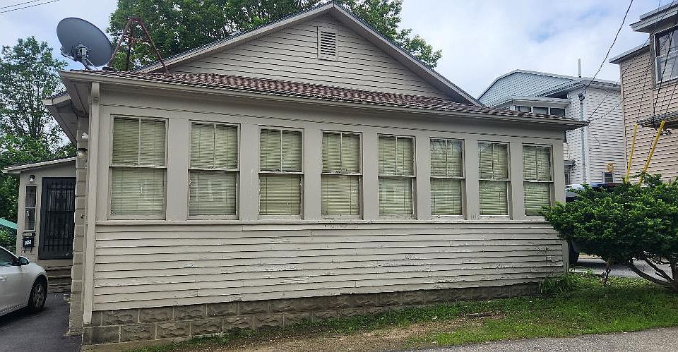 1st image of 26 Island Avenue