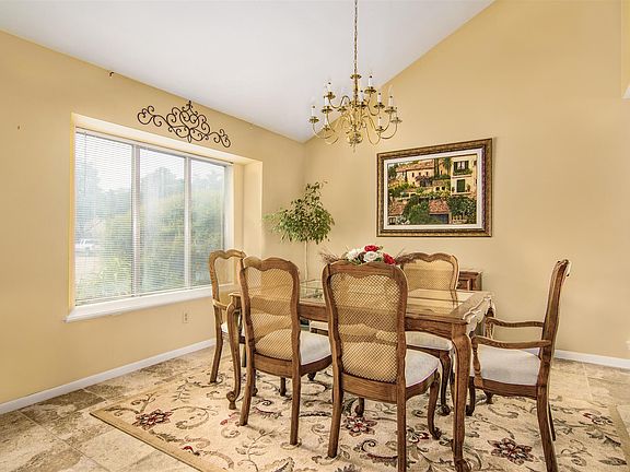 3rd image of 1622 Ash Meadow Dr