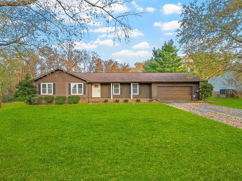1st image of 823 Oak Hurst Dr