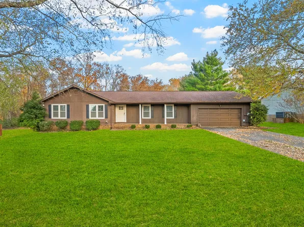 823 Oak Hurst Dr, Hopkinsville, KY 42240
