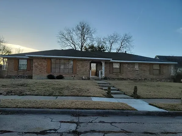 1310 Stony Brook Ln, Garland, TX 75043