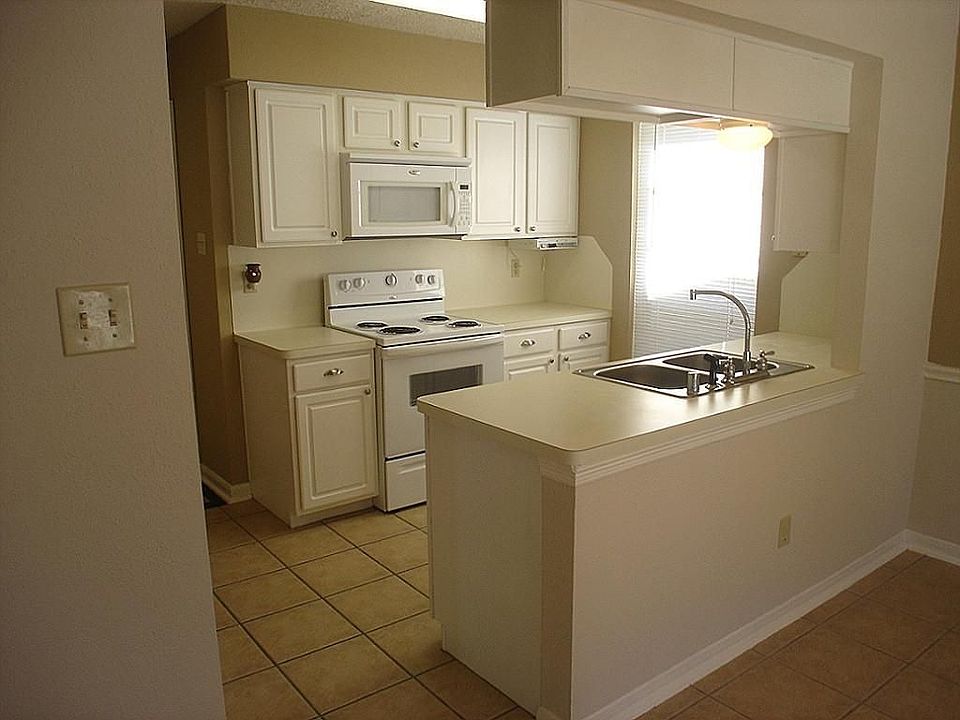 1st image of 22530 Leedstown Ln