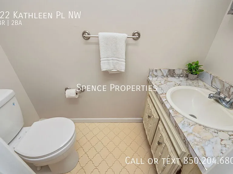 322 Kathleen Pl NW — Photo 19