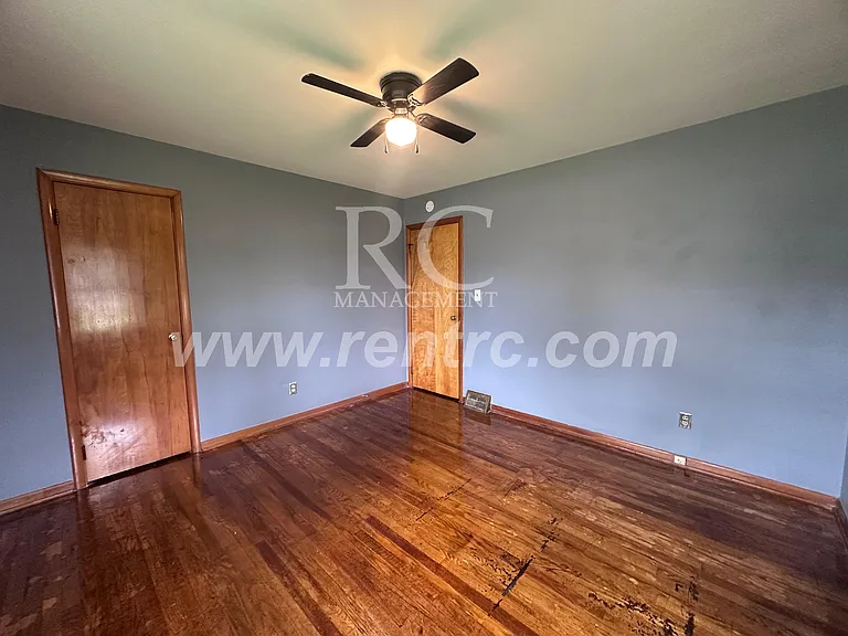 717 W Columbia St #W — Photo 13