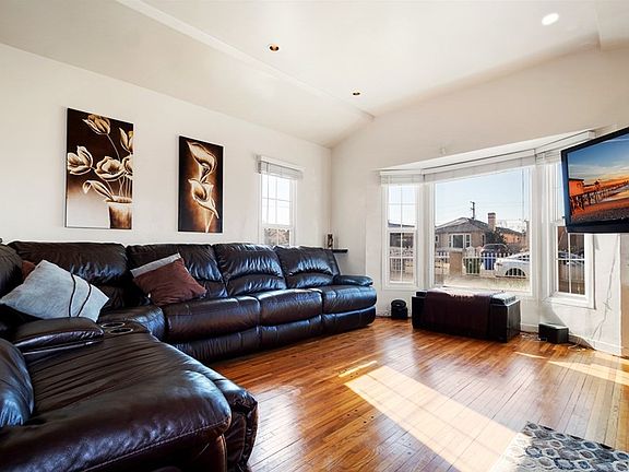 5th image of 7710 S Harvard Blvd