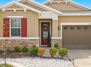 5256 Meadow Song Dr, Okahumpka, FL 34762