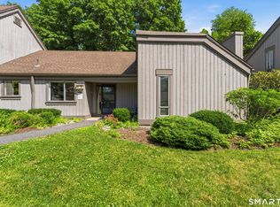 471 Heritage Vlg #B, Southbury, CT 06488