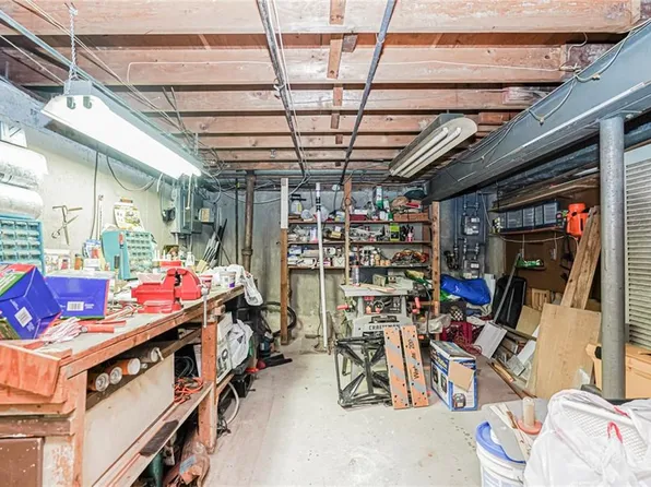 38 Bleeker Place image 32 of 35