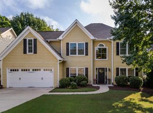 225 Risen Star Ln, Alpharetta, GA 30005
