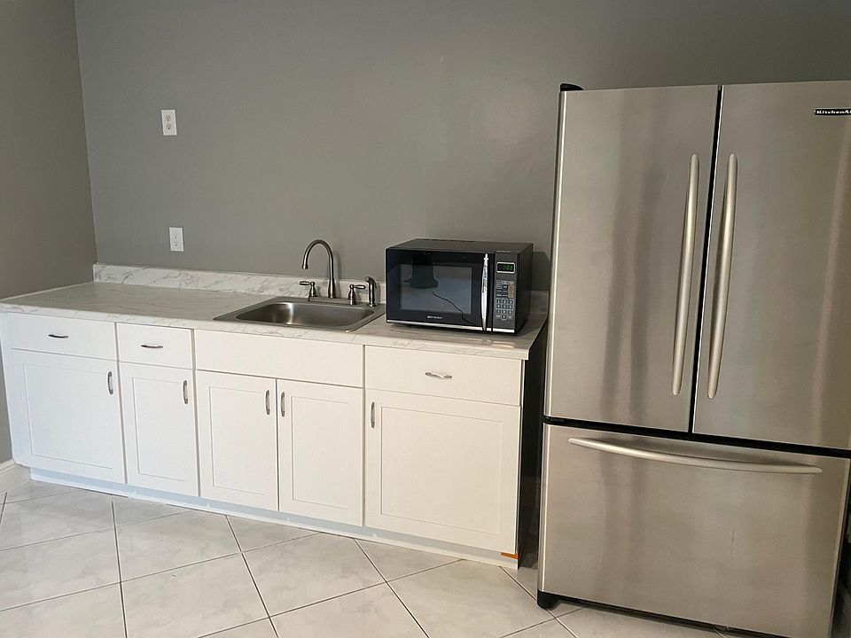 2nd image of 5435 SW 148th Pl