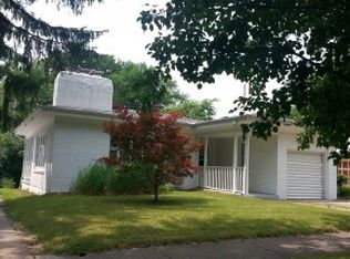 125 S Dennis Ave, Decatur, IL 62522