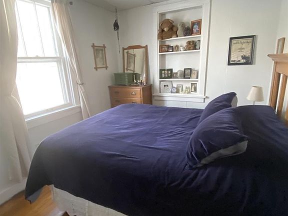 5th image of 1043 Jenifer Street