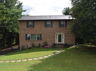 2918 Arrowhead Ct, Export, PA 15632