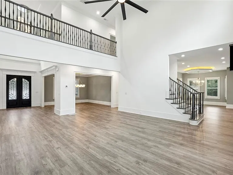 3750 Robinson Rd NE — Photo 14
