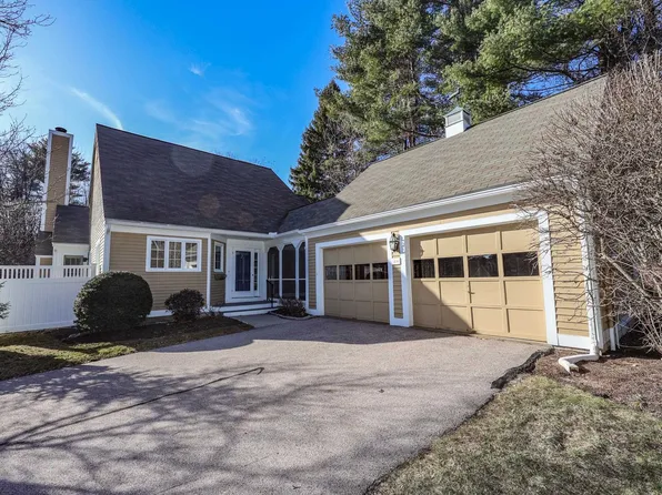 404 Straw Hill Road, Manchester, NH 03104