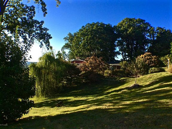 1531 Dawn Dr Louisville KY 40214