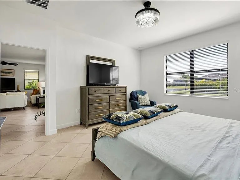 5161 Coral Reef Way — Photo 29