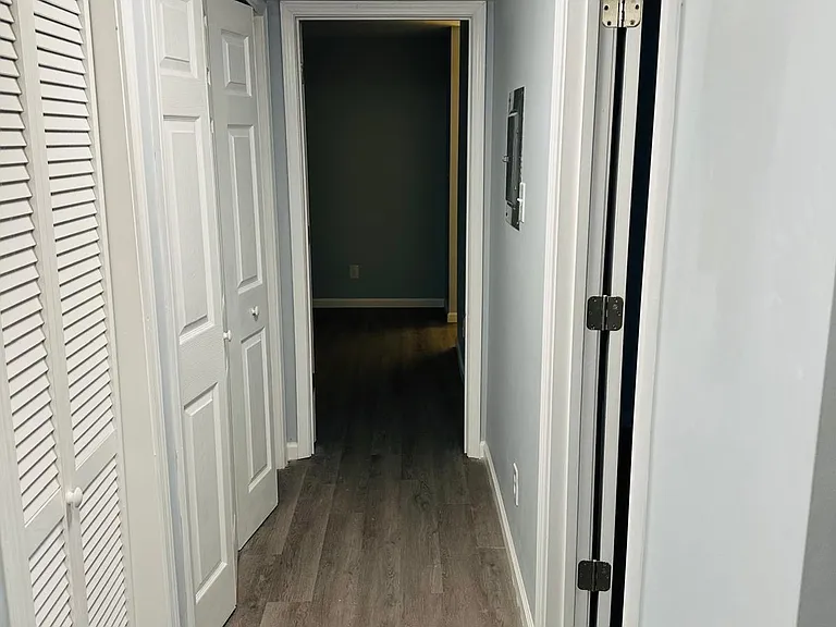 8029 Cedar Glen Dr — Photo 15