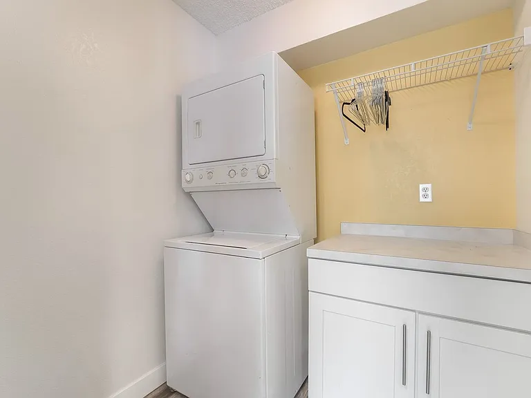 3949 S Torrey Pines Dr — Photo 24