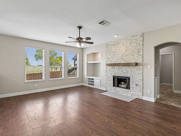 2nd image of 1236 Stone Ln